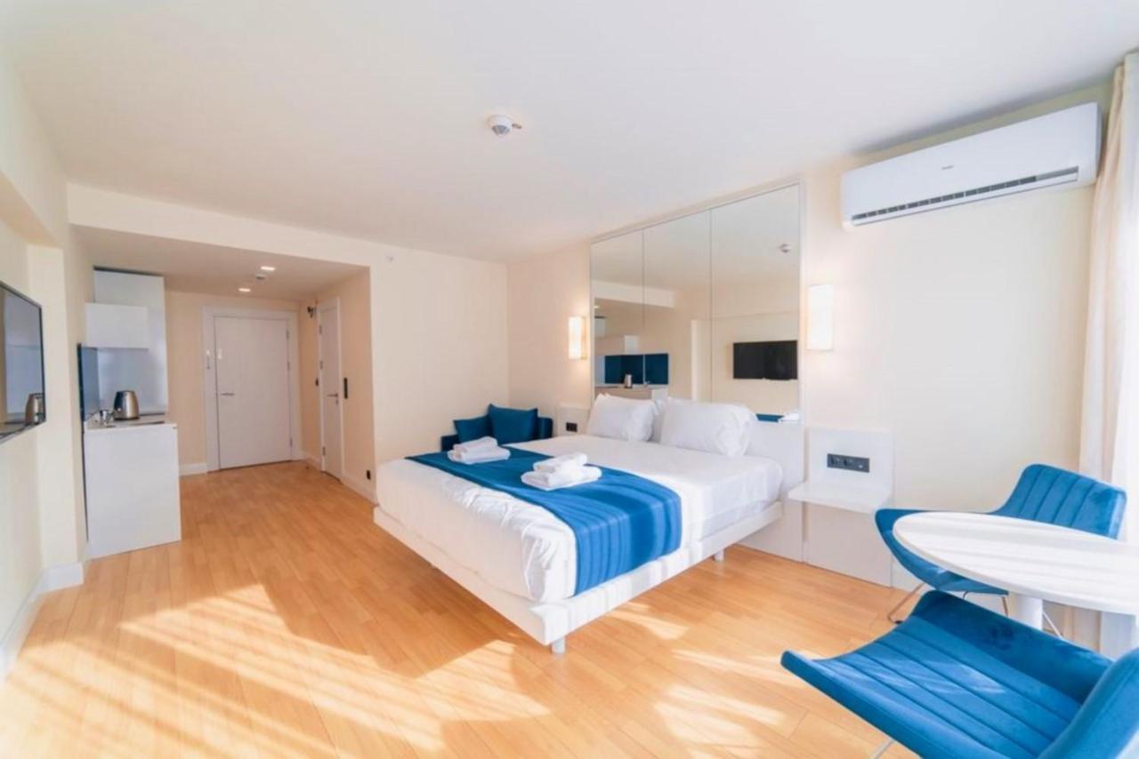 Orbi Twin Towers Aparthotel With Sea View Батуми Екстериор снимка
