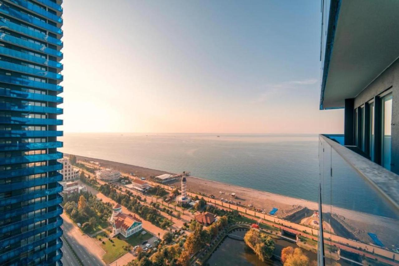 Orbi Twin Towers Aparthotel With Sea View Батуми Екстериор снимка
