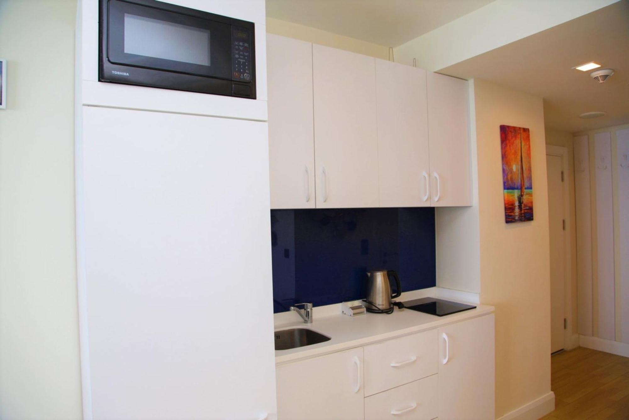 Orbi Twin Towers Aparthotel With Sea View Батуми Екстериор снимка