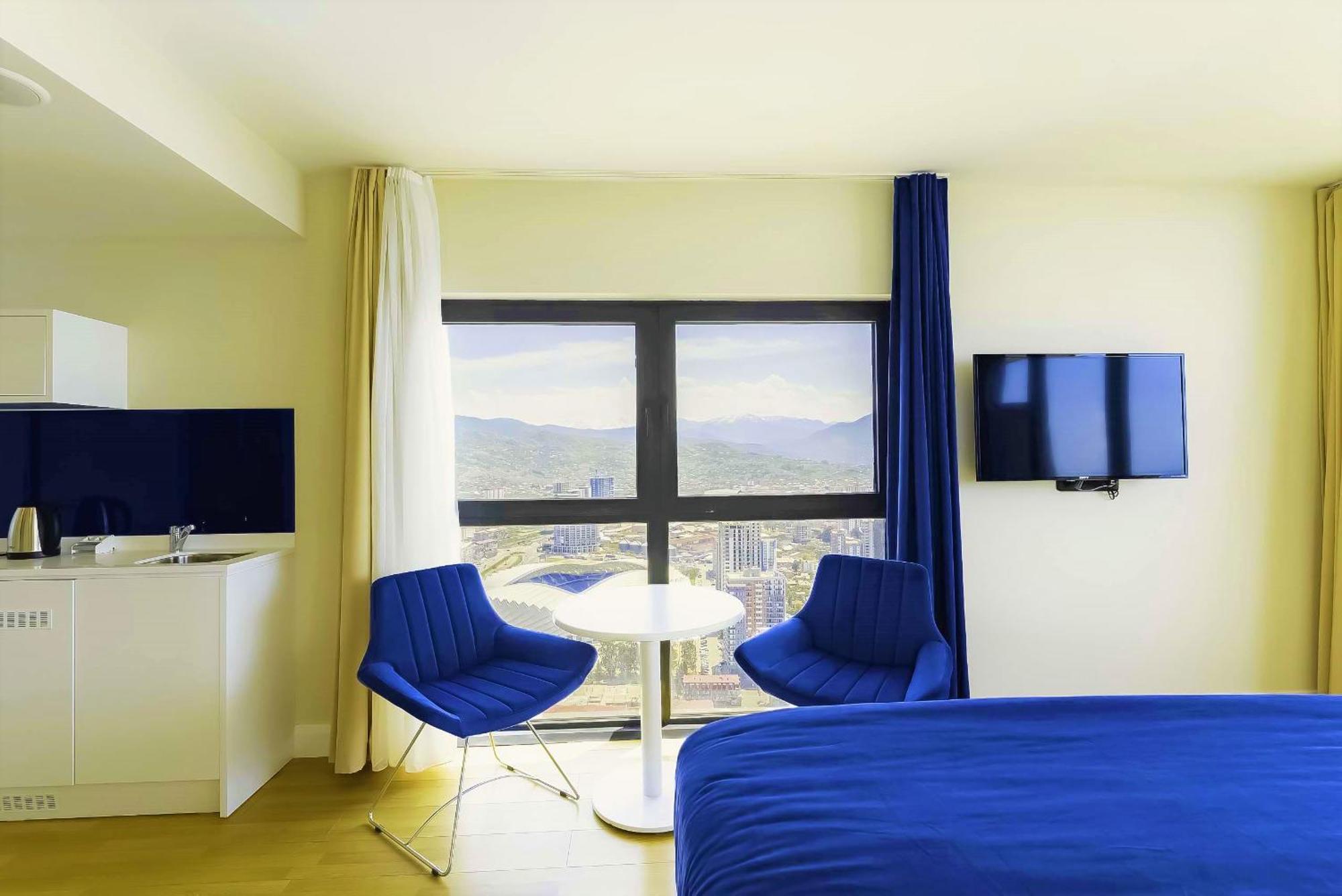 Orbi Twin Towers Aparthotel With Sea View Батуми Екстериор снимка