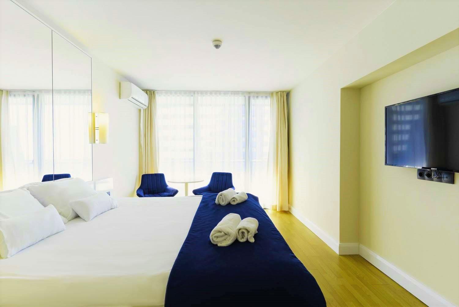 Orbi Twin Towers Aparthotel With Sea View Батуми Екстериор снимка