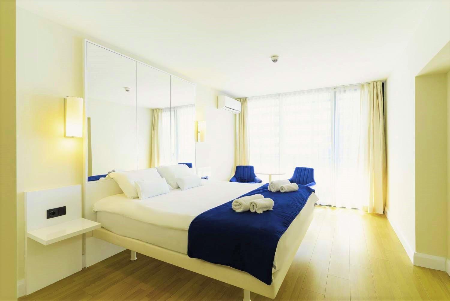 Orbi Twin Towers Aparthotel With Sea View Батуми Екстериор снимка