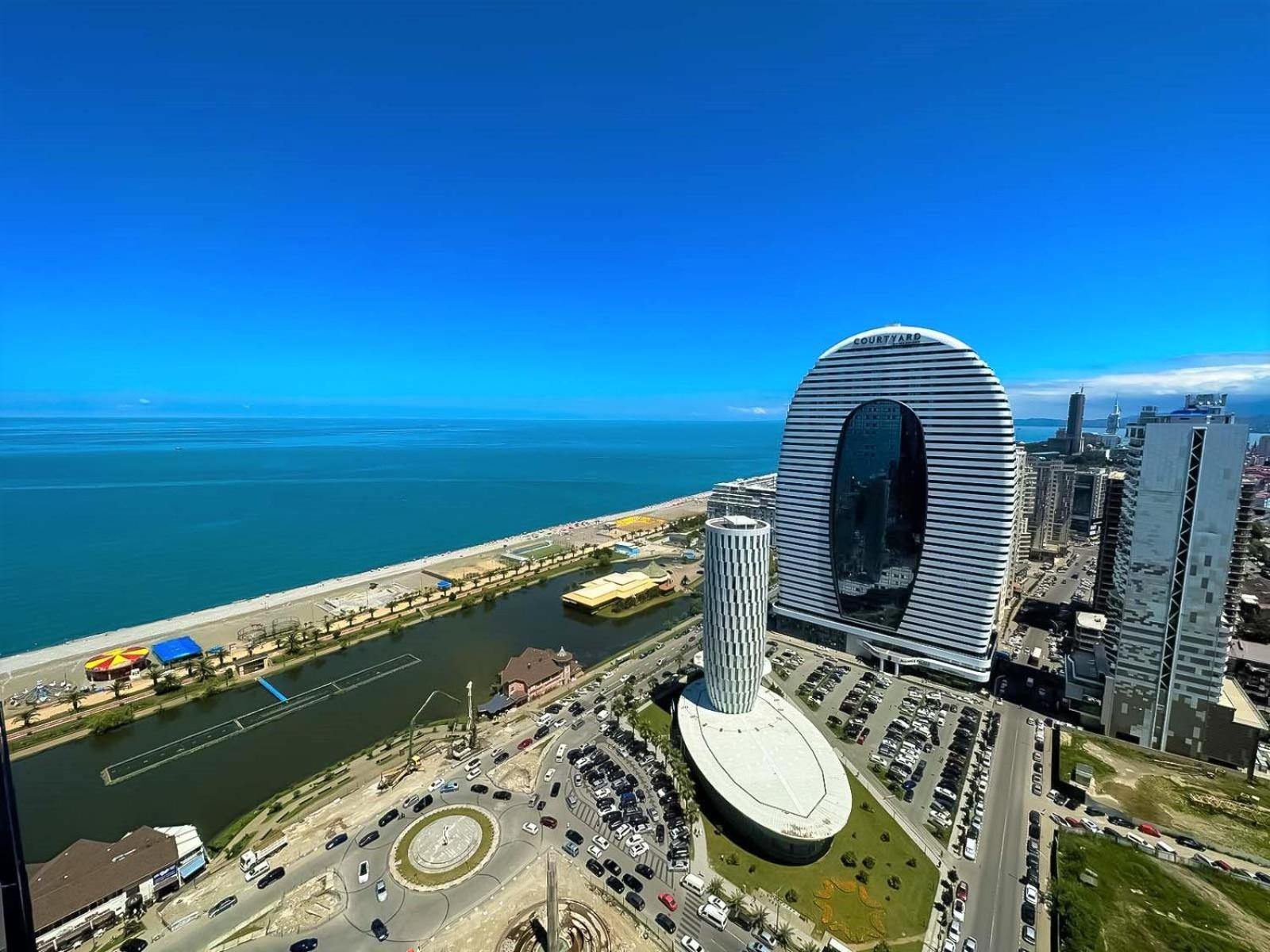 Orbi Twin Towers Aparthotel With Sea View Батуми Екстериор снимка