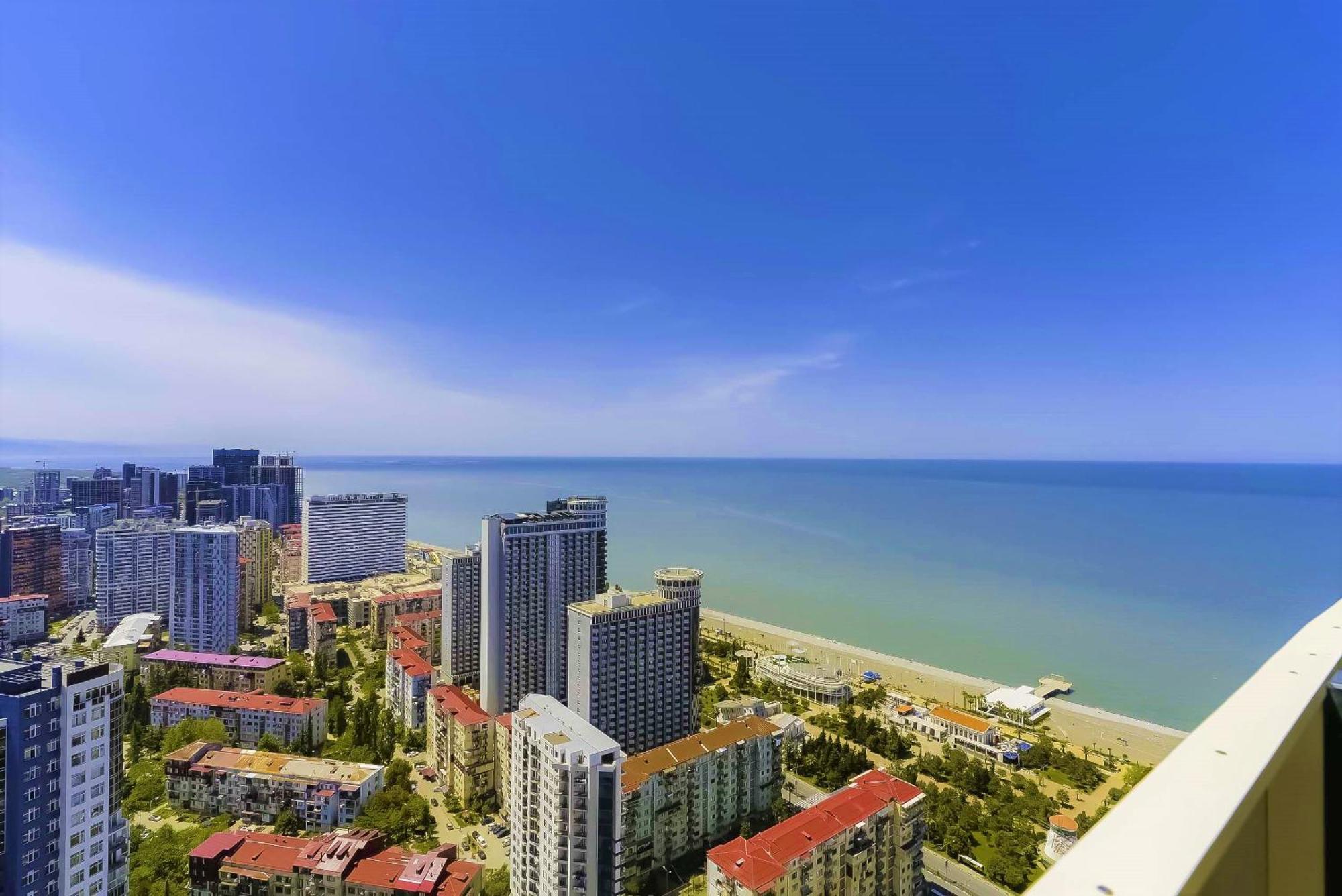Orbi Twin Towers Aparthotel With Sea View Батуми Екстериор снимка