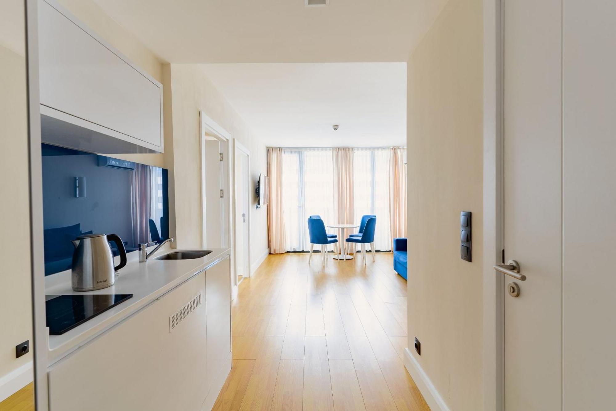 Orbi Twin Towers Aparthotel With Sea View Батуми Екстериор снимка