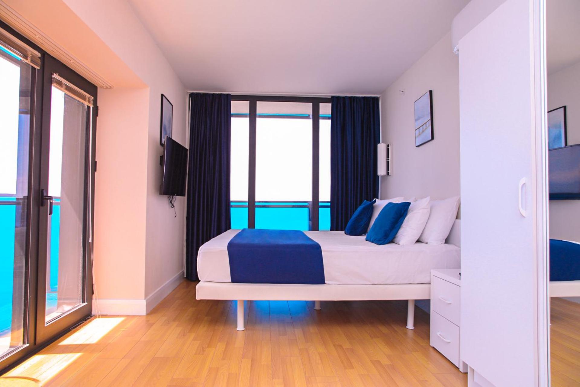 Orbi Twin Towers Aparthotel With Sea View Батуми Екстериор снимка