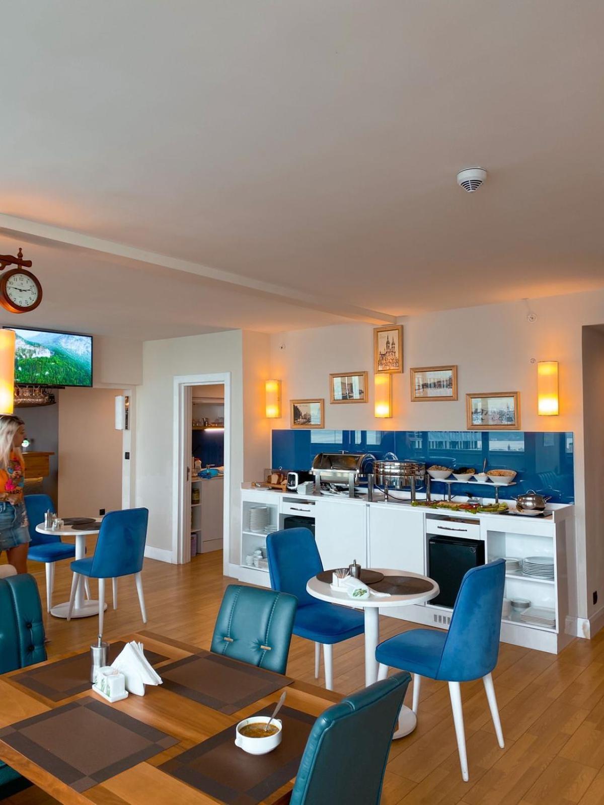 Orbi Twin Towers Aparthotel With Sea View Батуми Екстериор снимка